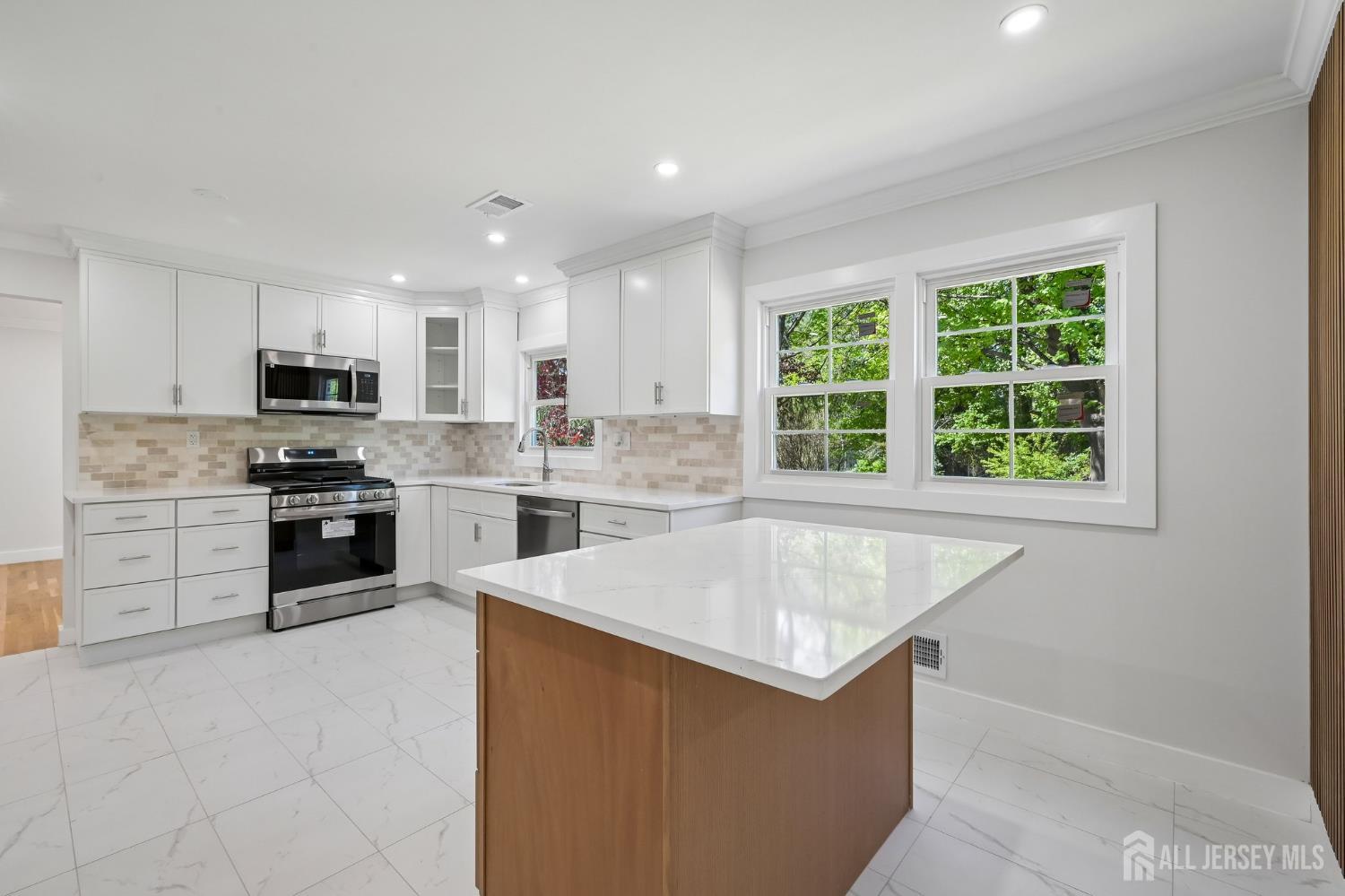16 Hershey Road East Brunswick, NJ 08816 - Photo 17 of 50