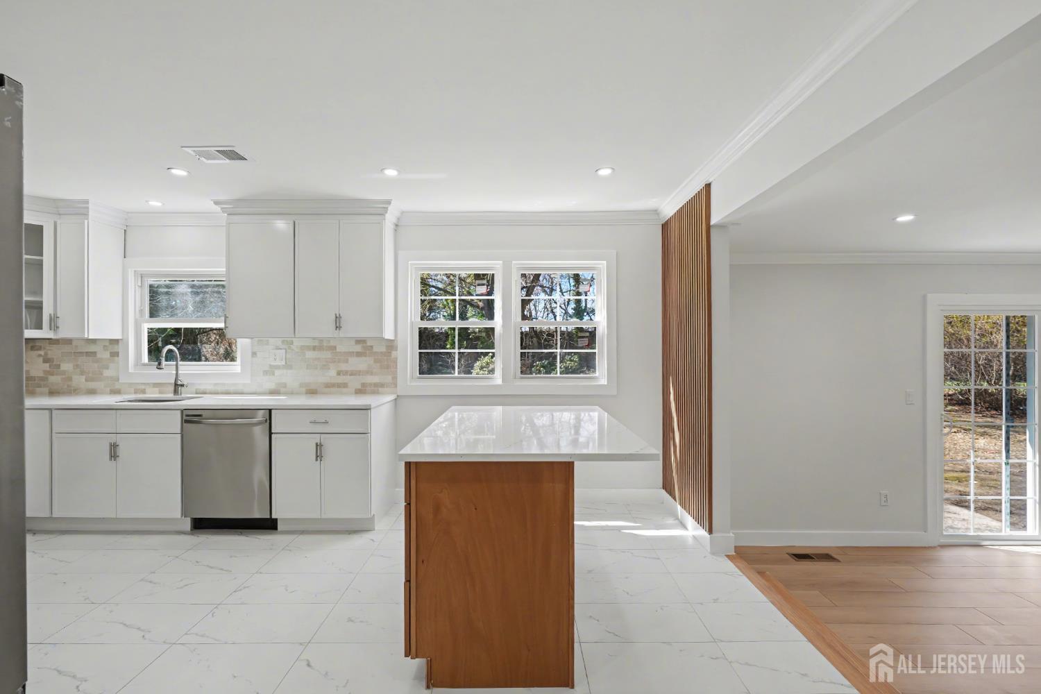 16 Hershey Road East Brunswick, NJ 08816 - Photo 18 of 59