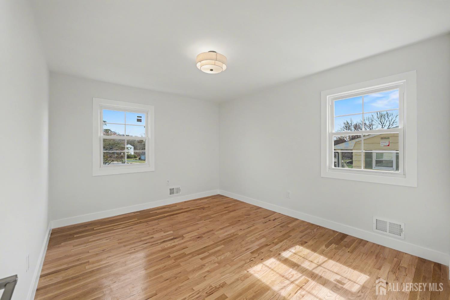 16 Hershey Road East Brunswick, NJ 08816 - Photo 37 of 50