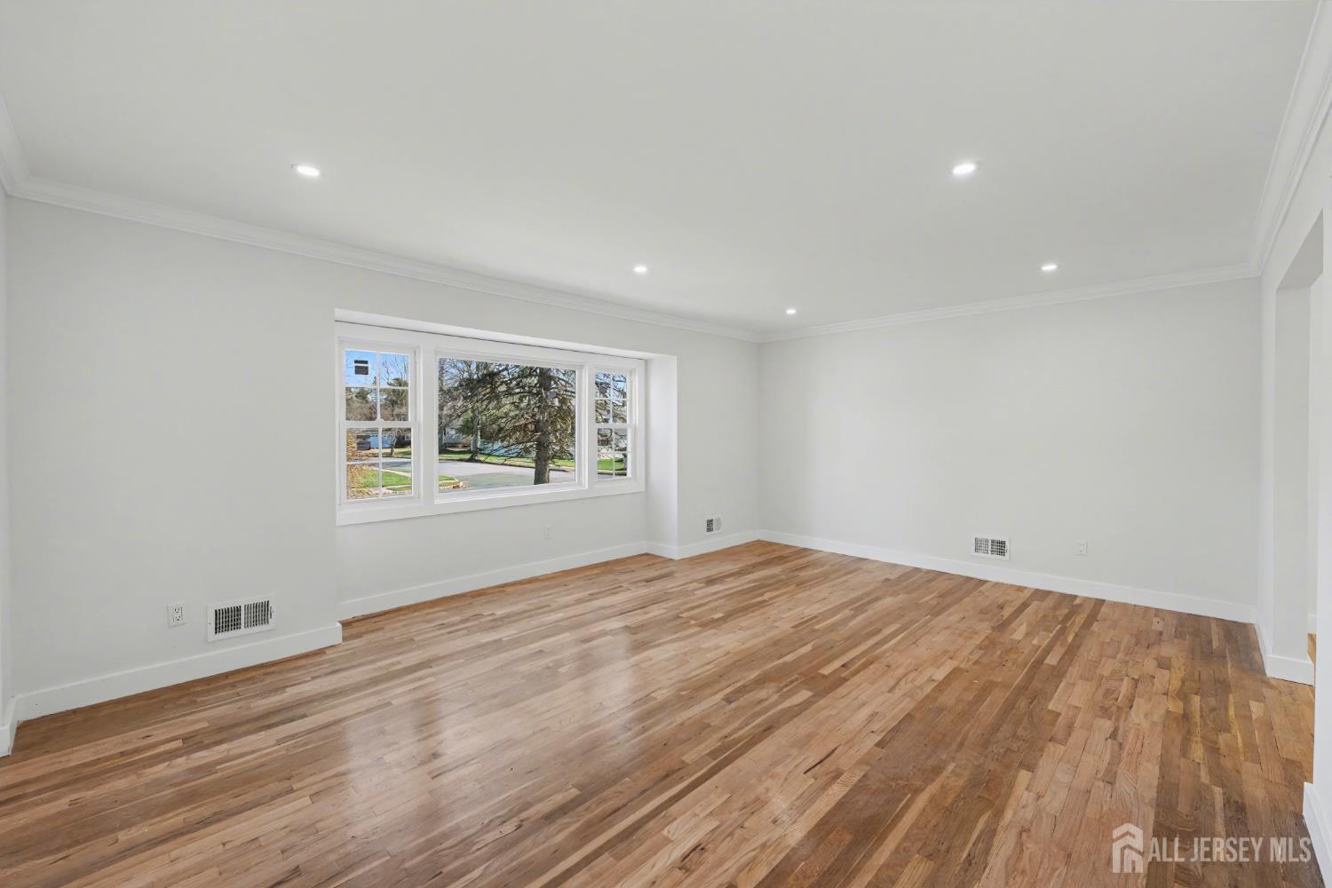 16 Hershey Road East Brunswick, NJ 08816 - Photo 9 of 59