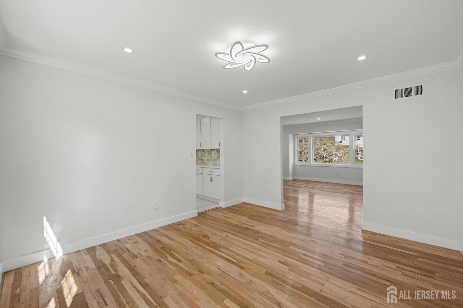 16 Hershey Road East Brunswick, NJ 08816 - Photo 10 of 50