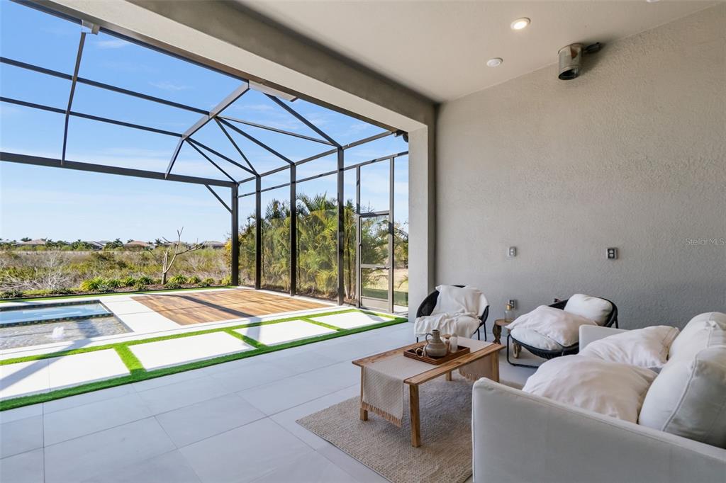 7982 Redonda Loop Bradenton, FL 34202 - Photo 18 of 46