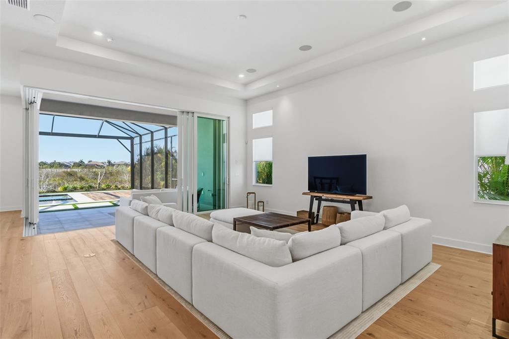 7982 Redonda Loop Bradenton, FL 34202 - Photo 8 of 46