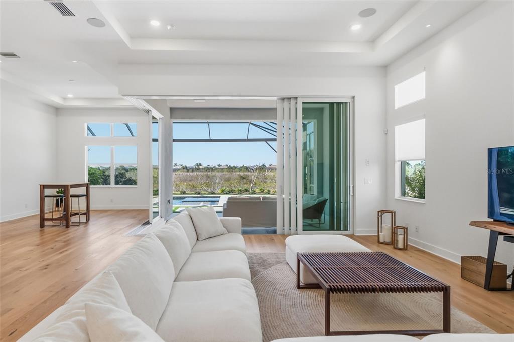 7982 Redonda Loop Bradenton, FL 34202 - Photo 9 of 46