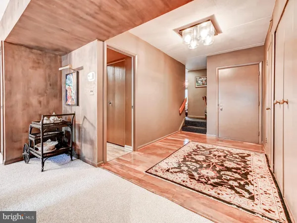 $300,000 | 25 Saddle Court, Unit H, Baltimore, MD 21208