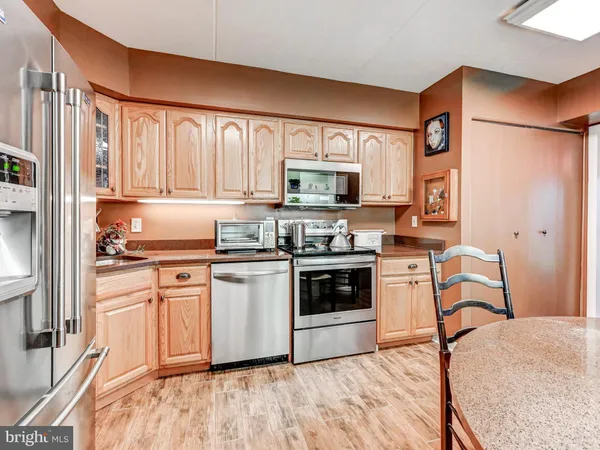 $300,000 | 25 Saddle Court, Unit H, Baltimore, MD 21208
