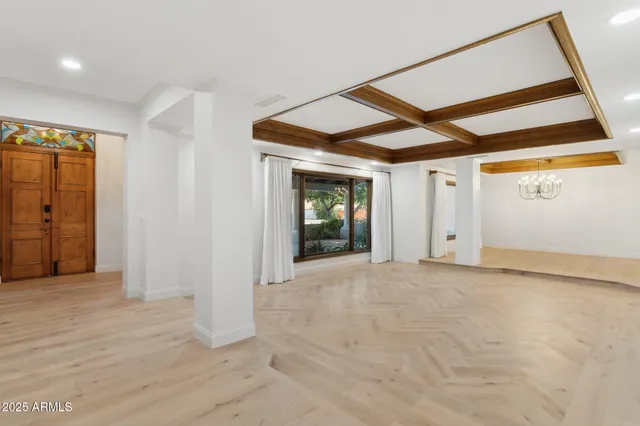 $1,950,000 | 230 West Morten Avenue, Phoenix, AZ 85021