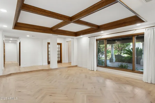 $1,950,000 | 230 West Morten Avenue, Phoenix, AZ 85021