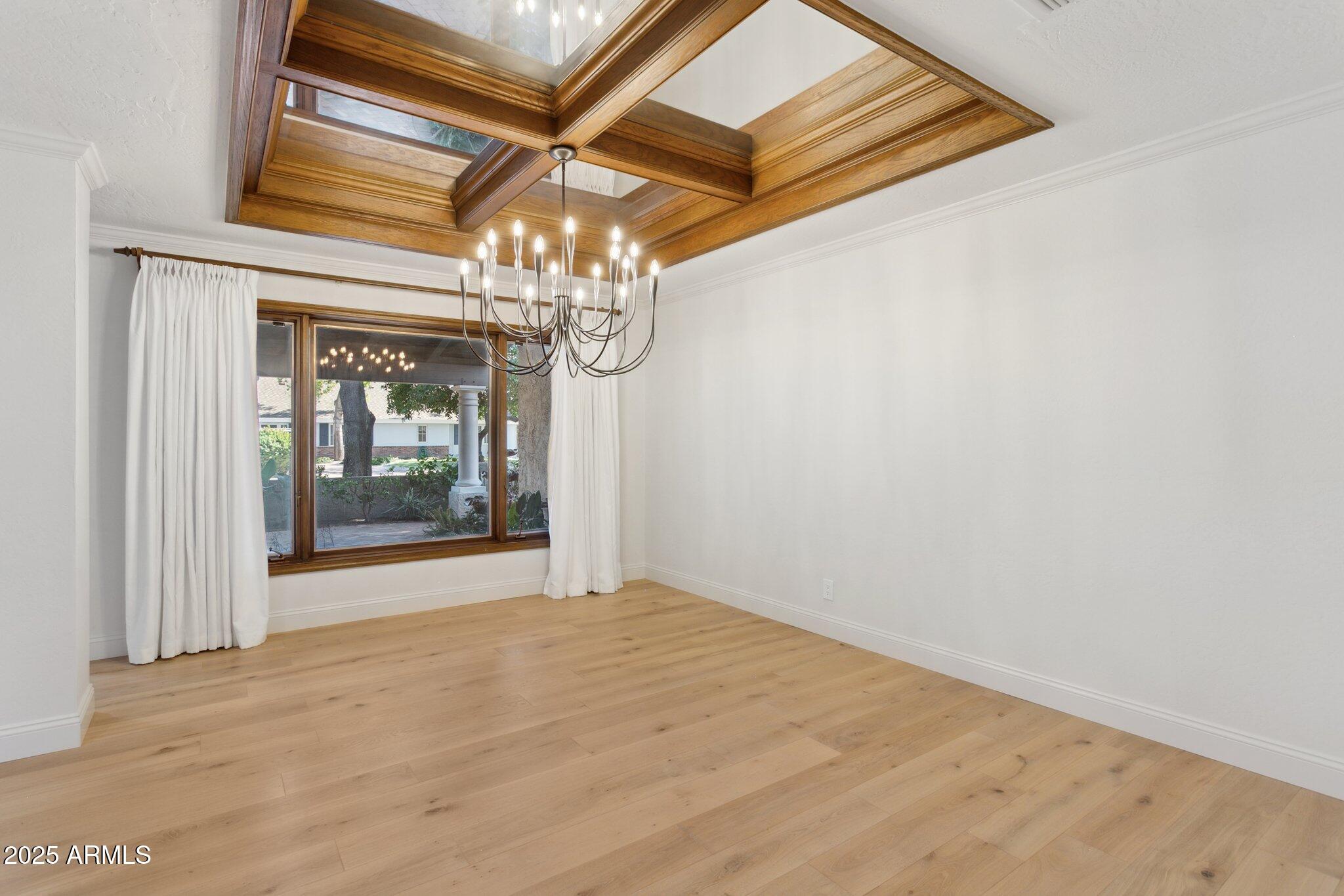 230 West Morten Avenue Phoenix, AZ 85021 - Photo 16 of 69 Dining room