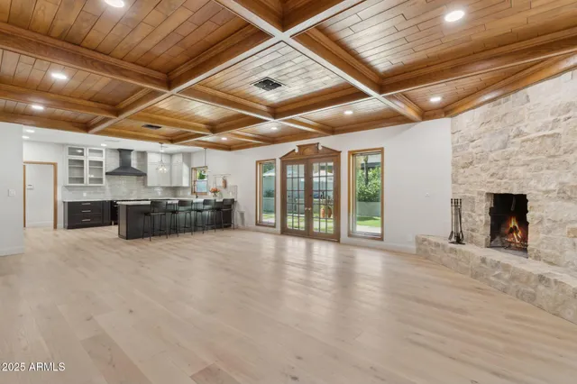 $1,950,000 | 230 West Morten Avenue, Phoenix, AZ 85021