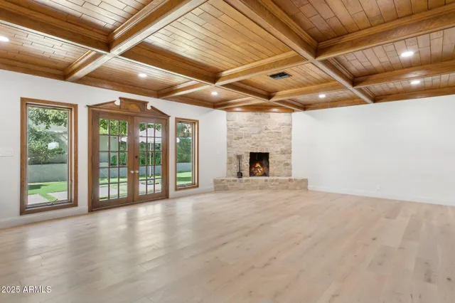 $1,950,000 | 230 West Morten Avenue, Phoenix, AZ 85021