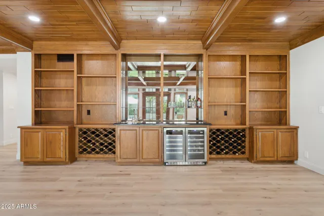 $1,950,000 | 230 West Morten Avenue, Phoenix, AZ 85021