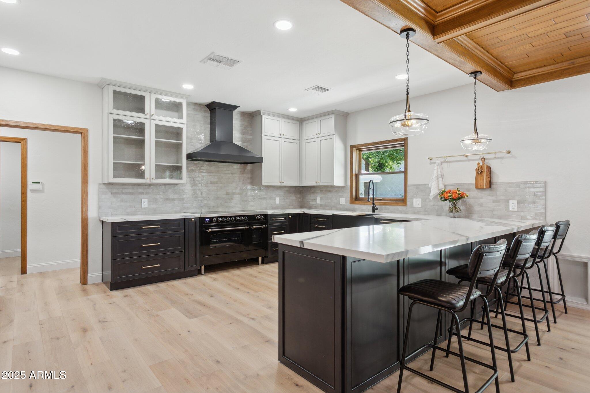 230 West Morten Avenue Phoenix, AZ 85021 - Photo 28 of 69 Designer kitchen