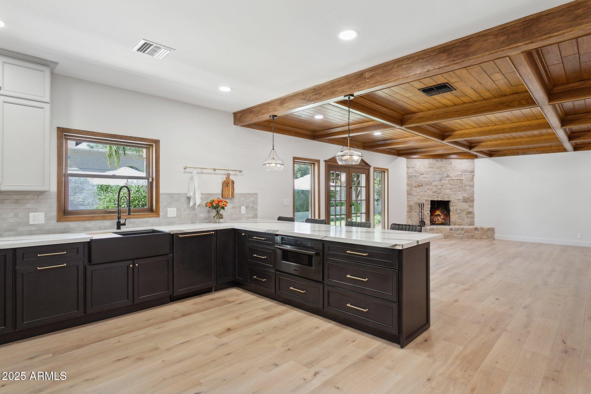 230 West Morten Avenue Phoenix, AZ 85021 - Photo 29 of 69 High end cabinetry