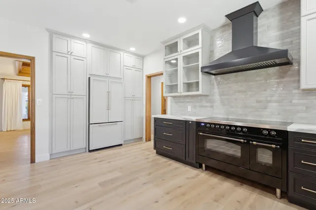 $1,950,000 | 230 West Morten Avenue, Phoenix, AZ 85021