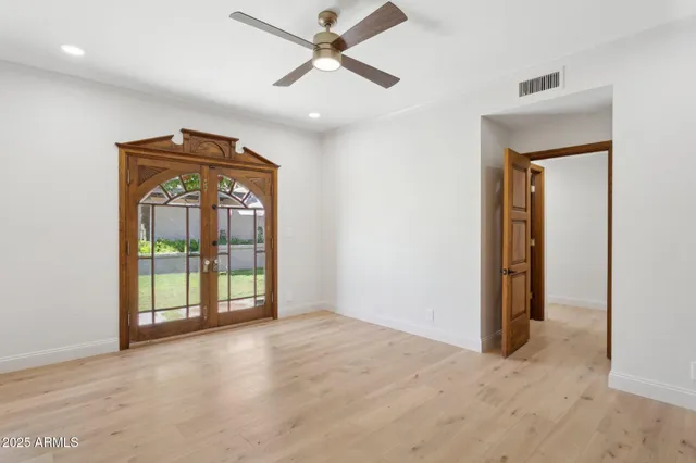 $1,950,000 | 230 West Morten Avenue, Phoenix, AZ 85021