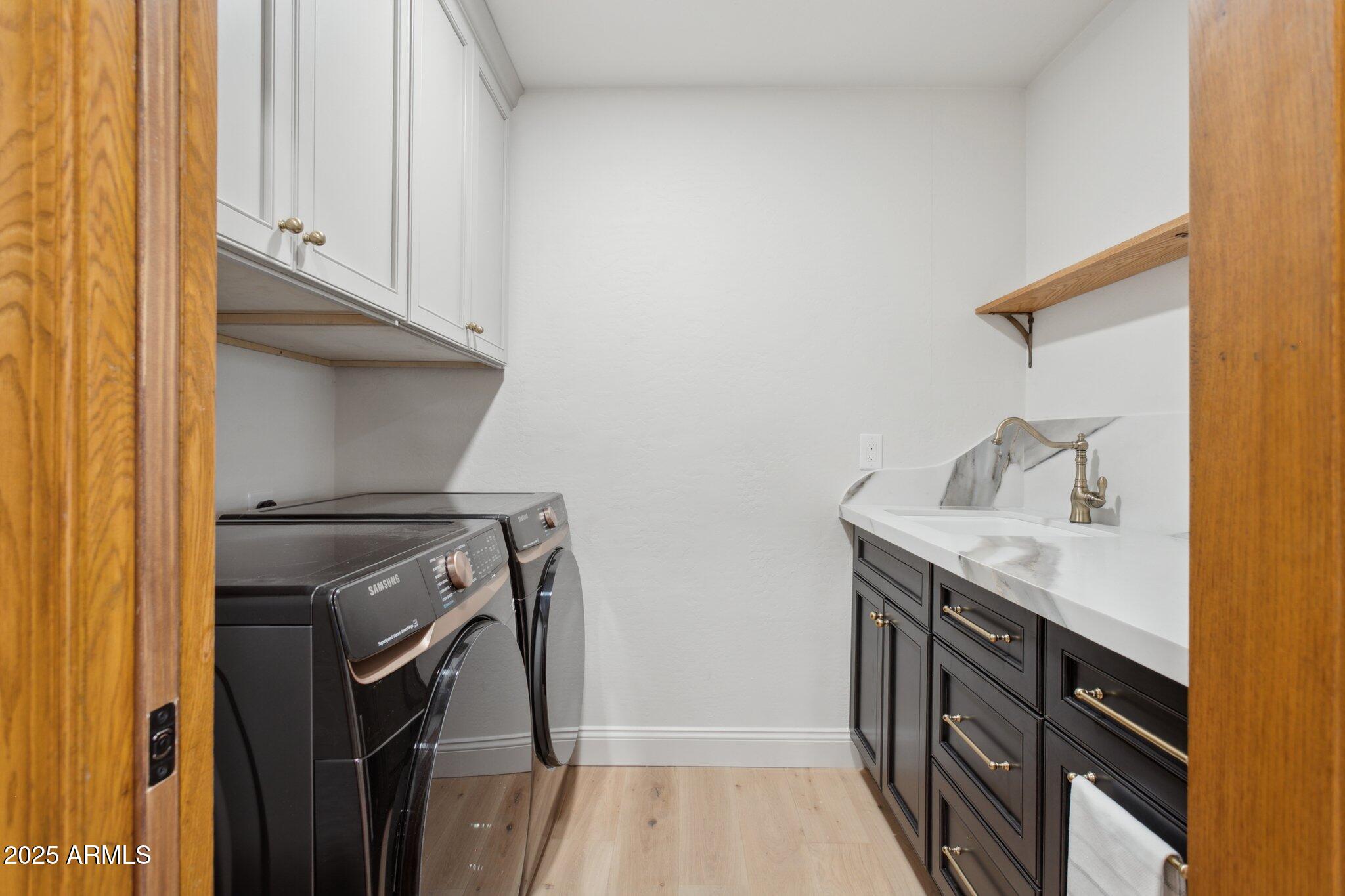 230 West Morten Avenue Phoenix, AZ 85021 - Photo 55 of 69 Laundry