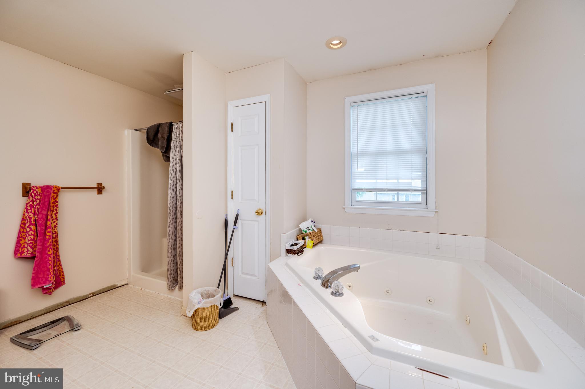 404 Martins Road Reading, PA 19608 - Photo 22 of 45 Primary Bathroom