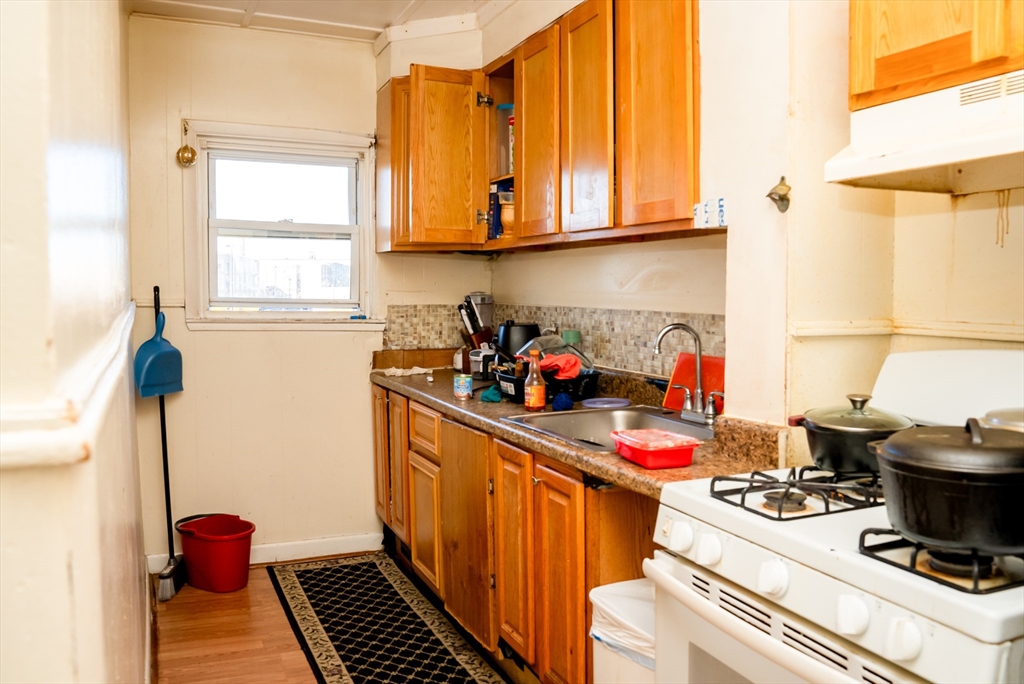 118 Jefferson Street Fall River, MA 02721 - Photo 33 of 34