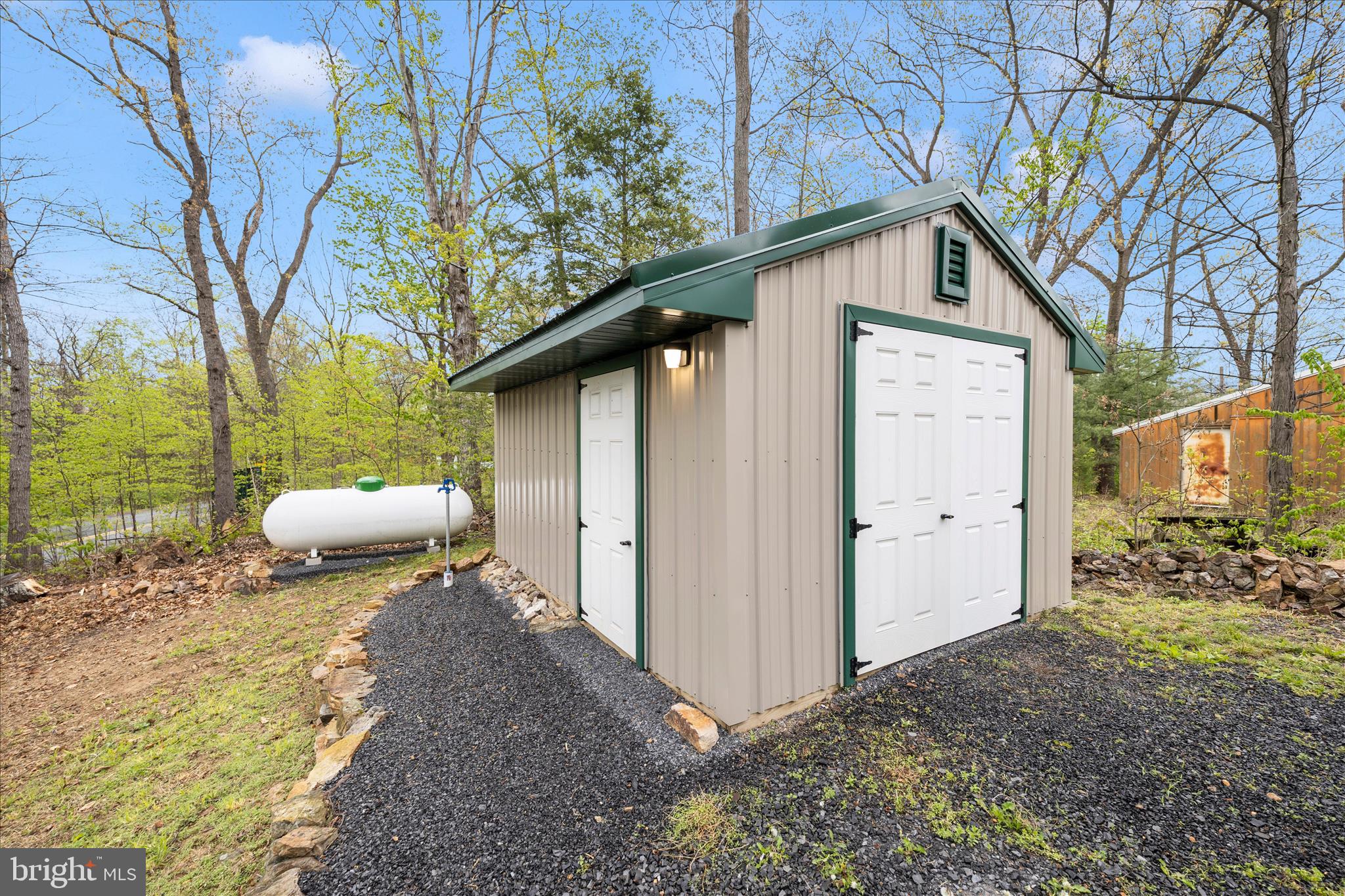 915 Center Square Road Blain, PA 17006 - Photo 43 of 49 Shed & Propane Tank