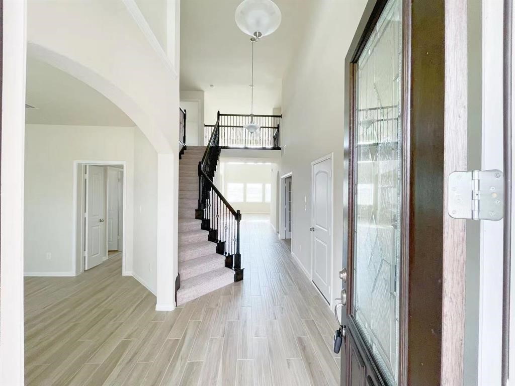 4403 Silvergrass Lane Katy, TX 77493 - Photo 2 of 26