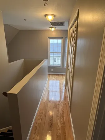 $3,300 | 242 Park Avenue, Unit 5, Revere, MA 02151