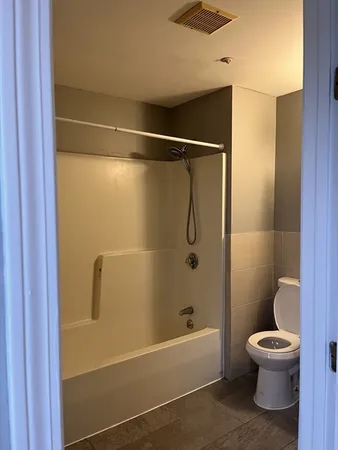 $3,300 | 242 Park Avenue, Unit 5, Revere, MA 02151