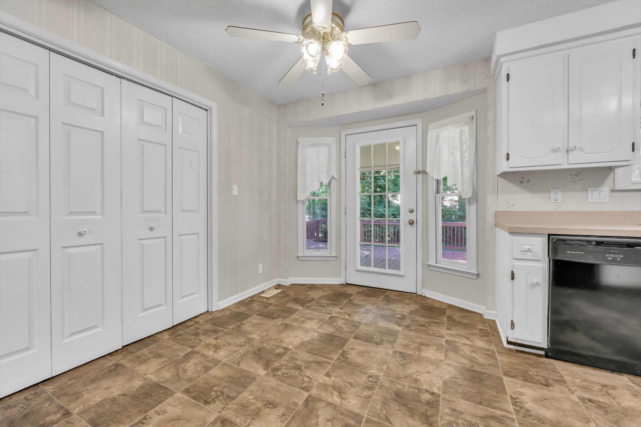 748 Needmore Road Clarksville, TN 37040 - Photo 12 of 30 Gallery Image 12