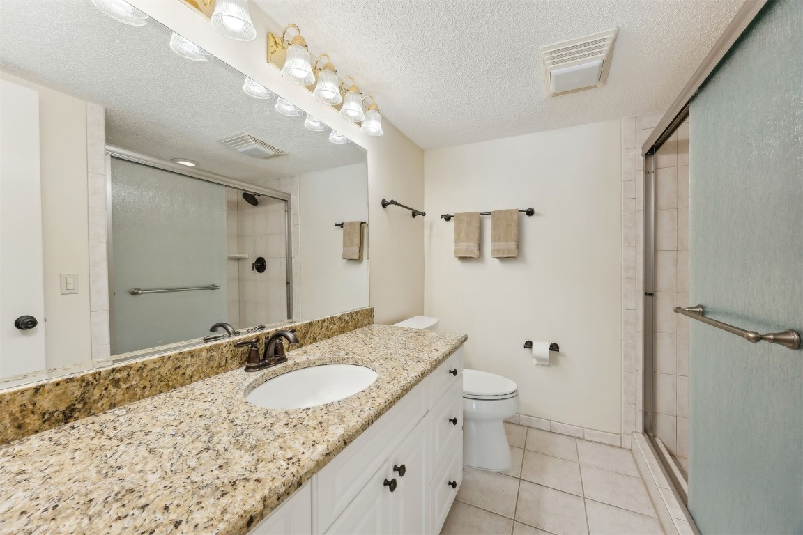 3051 Sea Marsh Road Fernandina Beach, FL 32034 - Photo 18 of 34 Primary Bathroom