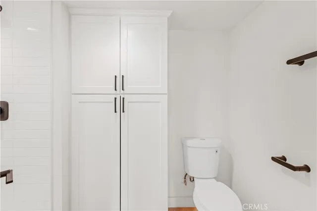 a bathroom with a toilet
