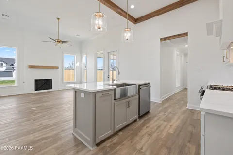 $393,036 | 103 Fountain Mdw Drive, Broussard, LA 70518