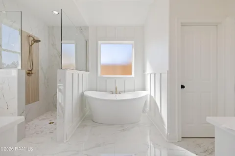 $393,036 | 103 Fountain Mdw Drive, Broussard, LA 70518