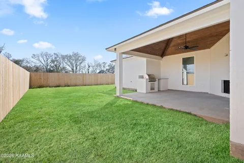 $393,036 | 103 Fountain Mdw Drive, Broussard, LA 70518