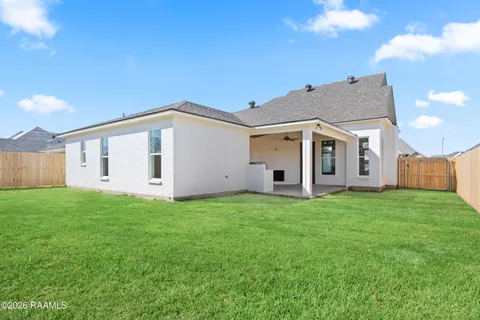 $393,036 | 103 Fountain Mdw Drive, Broussard, LA 70518