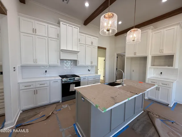 $393,536 | 103 Fountain Mdw Drive, Broussard, LA 70518