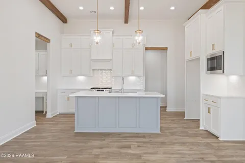 $393,036 | 103 Fountain Mdw Drive, Broussard, LA 70518