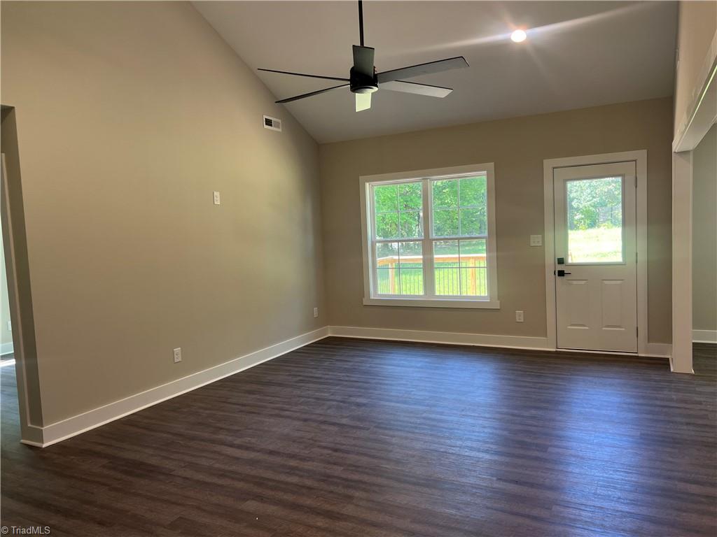 125 Albertson Road Thomasville, NC 27360 - Photo 5 of 50 Gallery Image 5