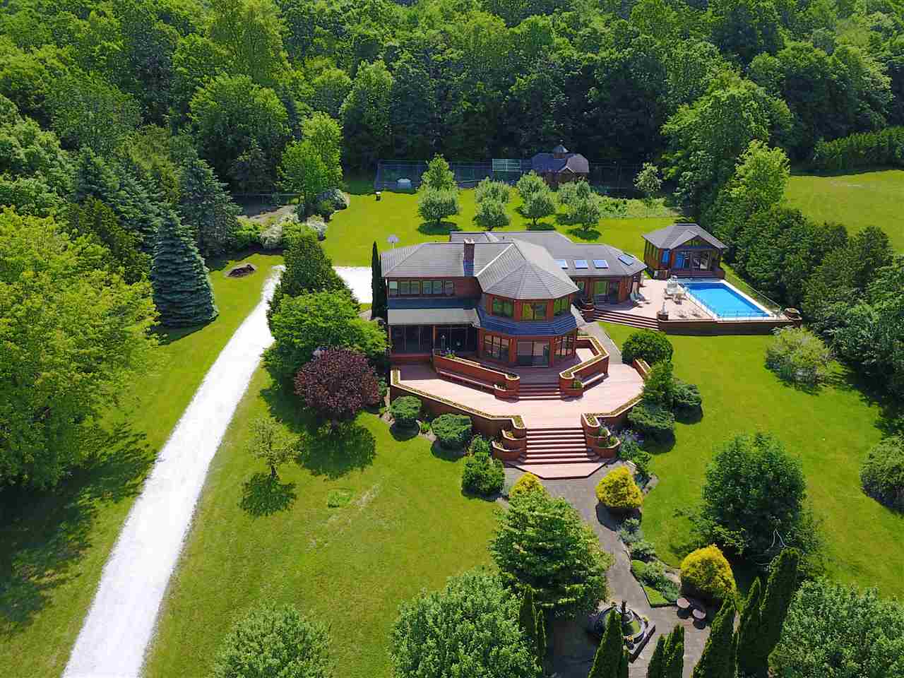 122 Eagle Mountain Harbor Road Milton, VT 05468 - Photo 1 of 40 Gallery Image 1