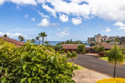 a picture of a city with lots of buildings