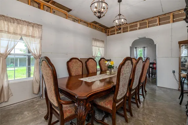 $450,000 | 19280 Highway 17, Waynesville, MO 65583