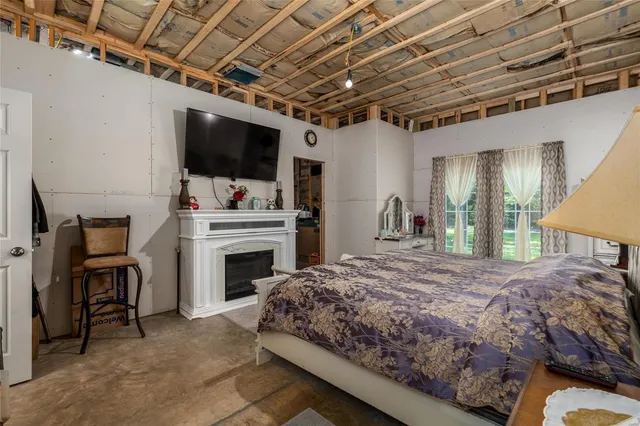 $450,000 | 19280 Highway 17, Waynesville, MO 65583