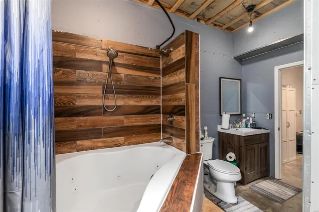 $450,000 | 19280 Highway 17, Waynesville, MO 65583