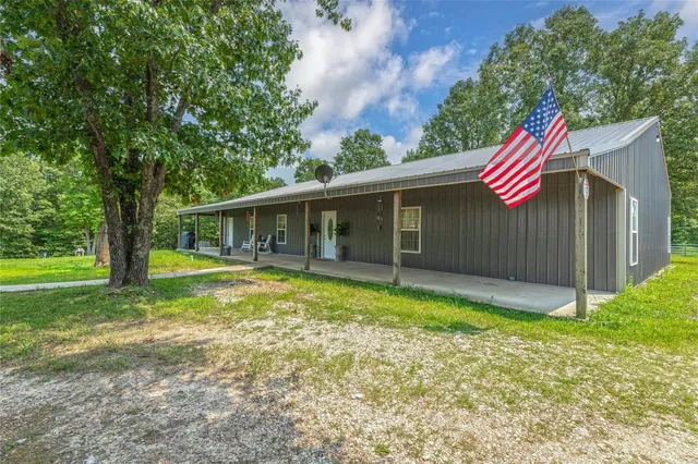 $450,000 | 19280 Highway 17, Waynesville, MO 65583