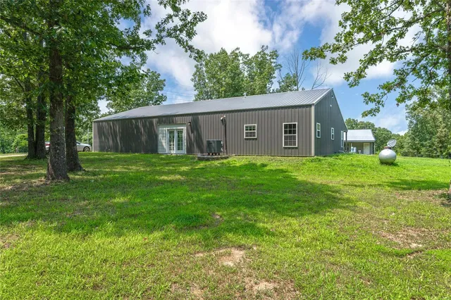 $450,000 | 19280 Highway 17, Waynesville, MO 65583