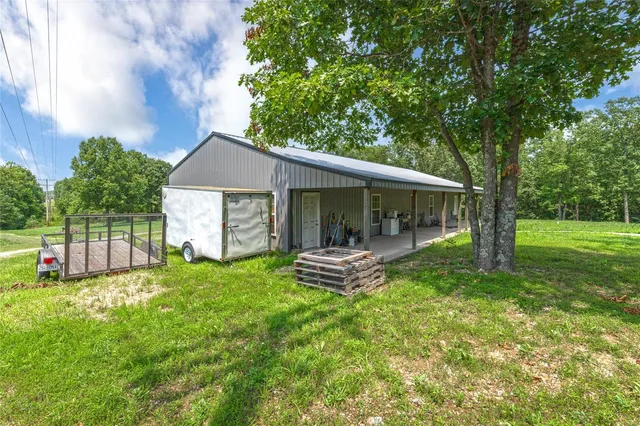 $450,000 | 19280 Highway 17, Waynesville, MO 65583