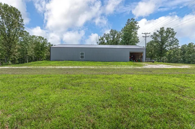 $450,000 | 19280 Highway 17, Waynesville, MO 65583