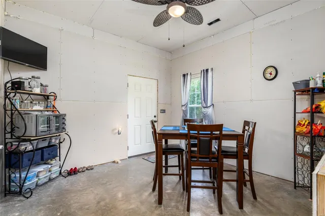 $450,000 | 19280 Highway 17, Waynesville, MO 65583