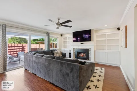 $1,049,000 | 112 Rose Petal Court, Petaluma, CA 94954