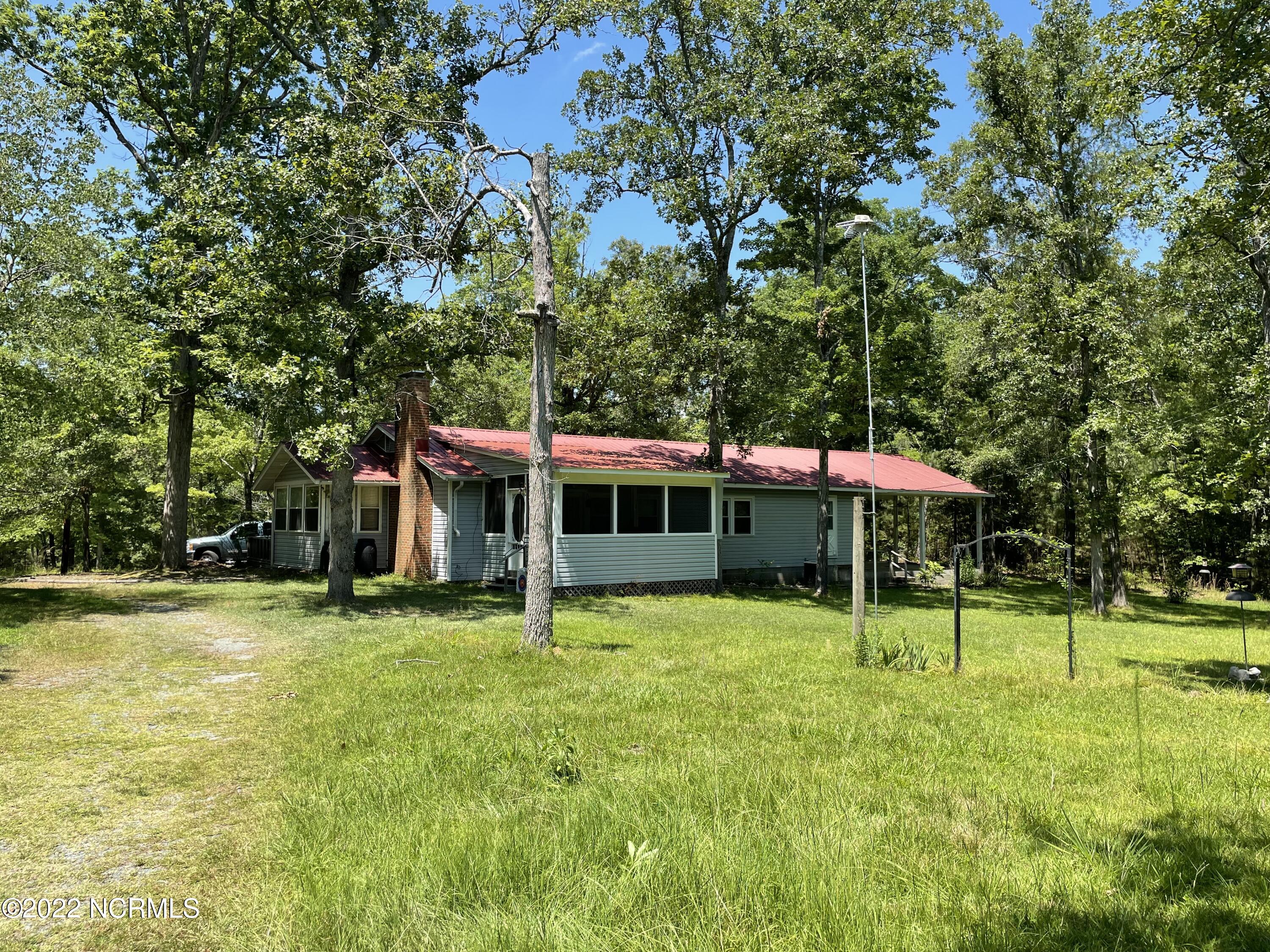 395 Manor Road Carthage, NC 28327 - Photo 3 of 41 395 2