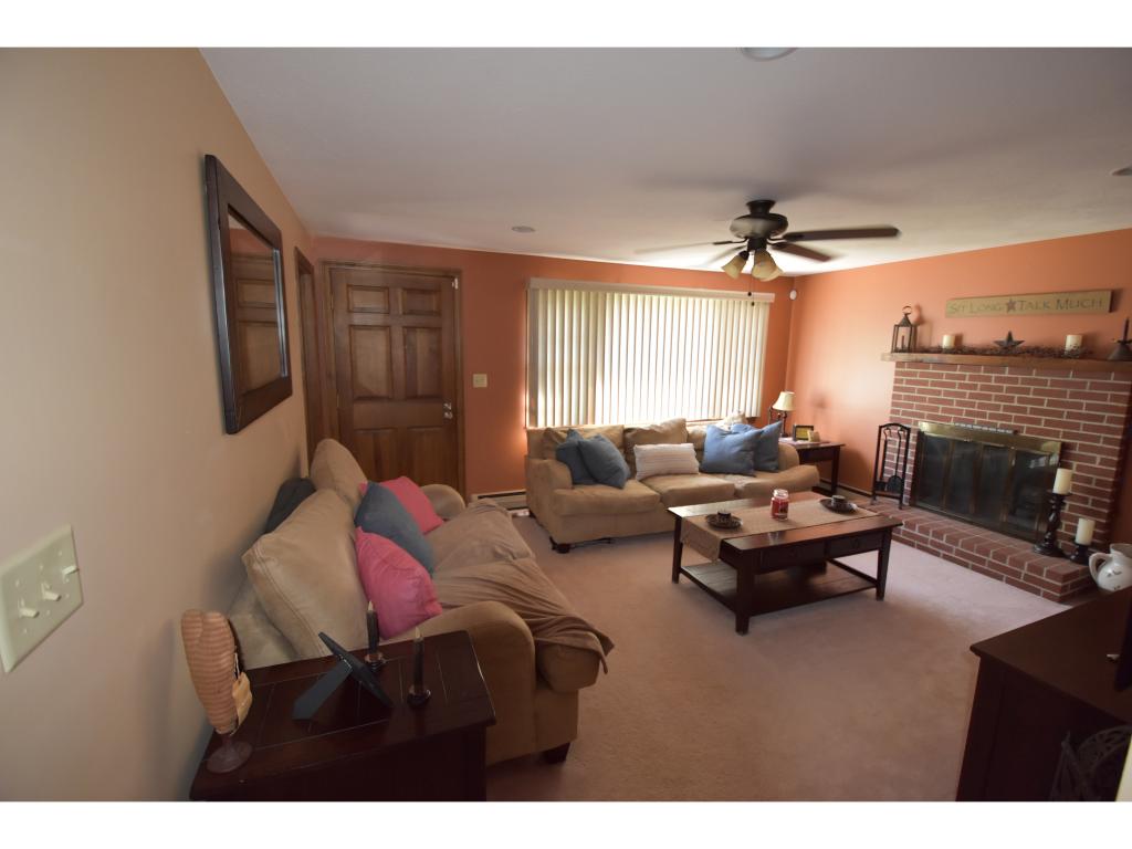 16 Dunloggin Road Nashua, NH 03063 - Photo 11 of 25 Gallery Image 11